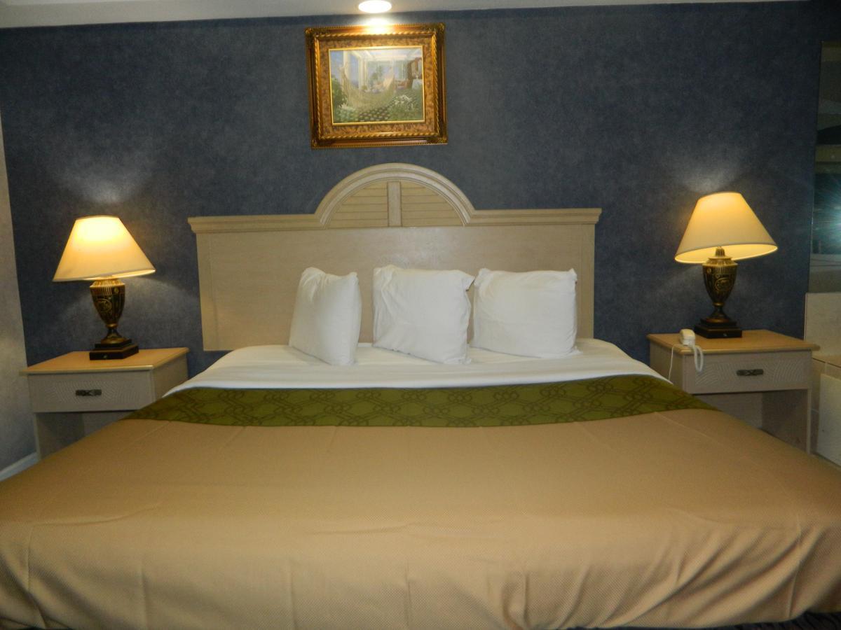 Village Inn & Suites - Smithville Экстерьер фото