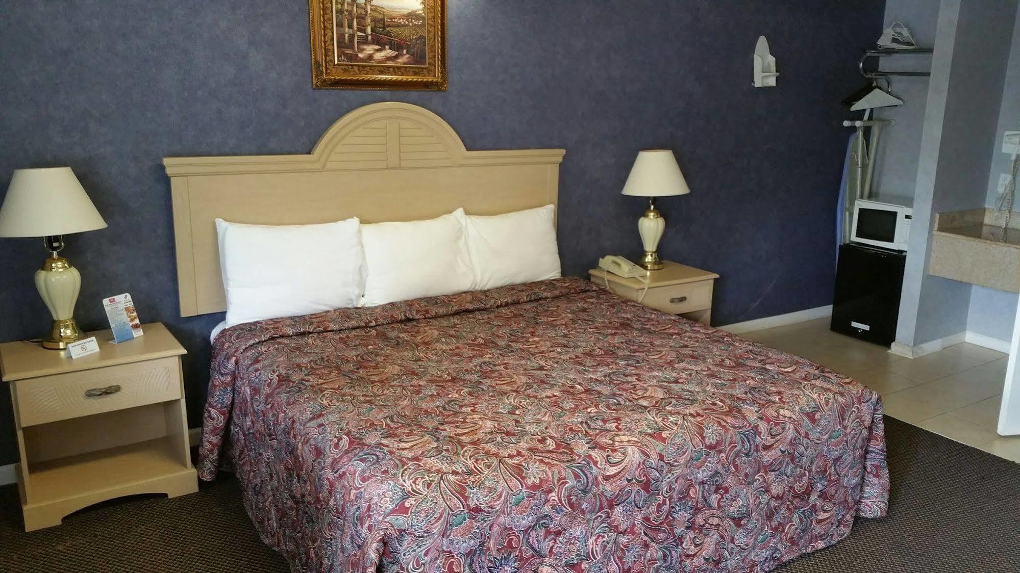 Village Inn & Suites - Smithville Экстерьер фото